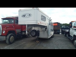 BUY 4 STAR TRAILOR 3 HORSE SLANT LOAD 2014 DRESSING ROOM, E-AUCTION AUTOS