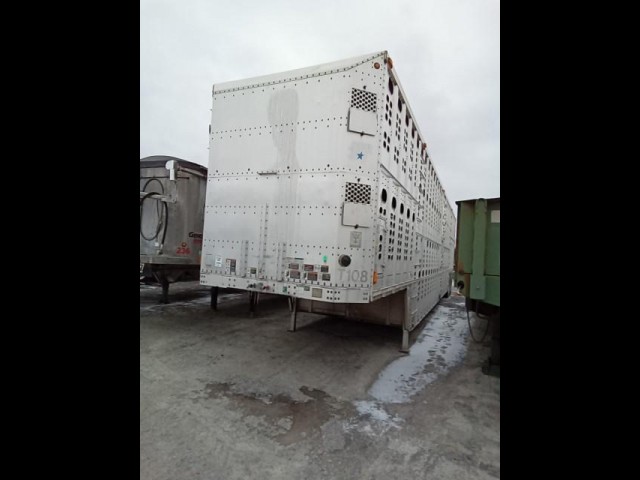 BUY WILSON CATTLE TRAILOR 2004 SEMI, E-AUCTION AUTOS